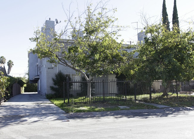 Primary Photo - 6406 Denny Ave