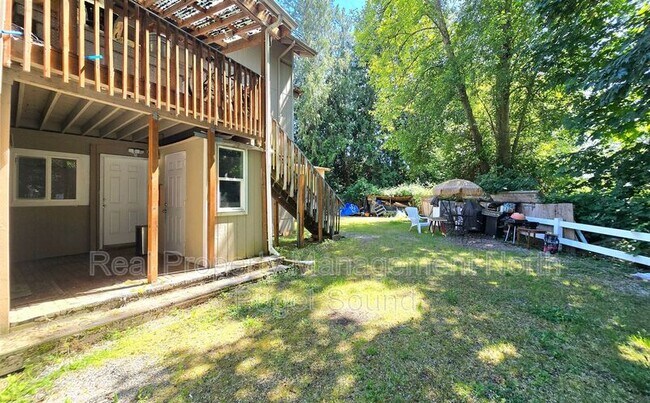 Building Photo - 15602 Ash Way
