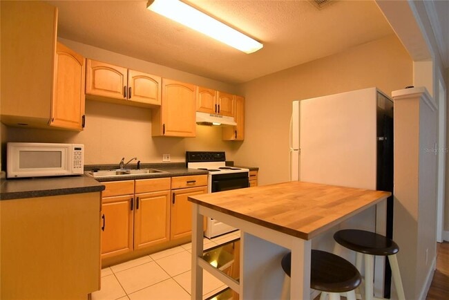 Building Photo - 3225 Palmer St