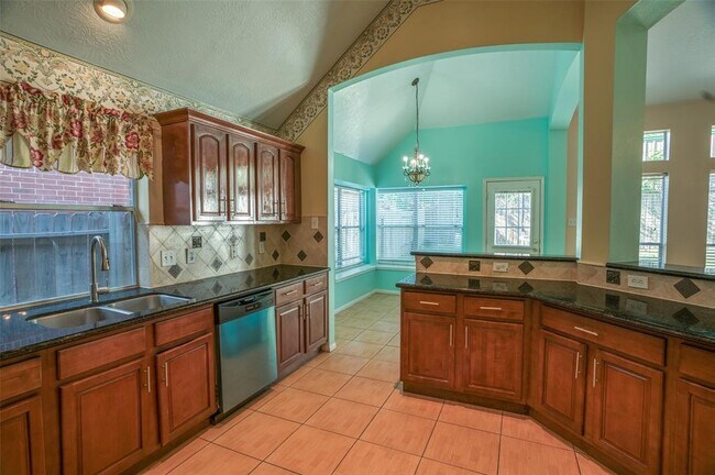 Building Photo - 14918 Appaloosa Ave