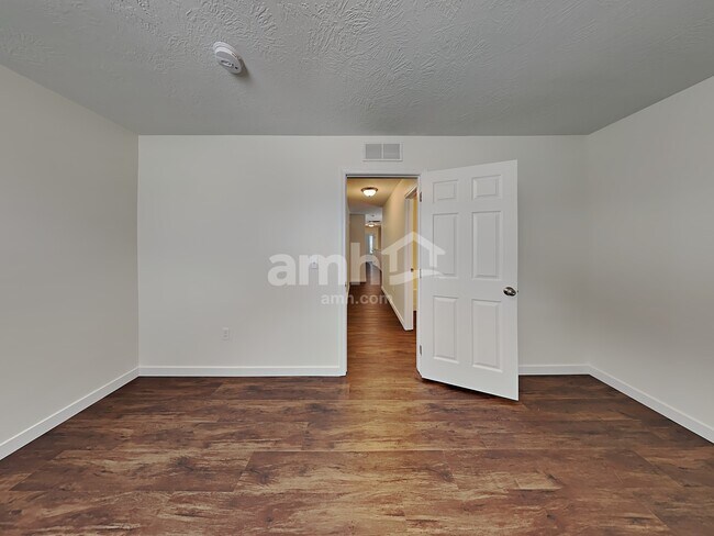 Building Photo - 9201 W Shelterwood Dr