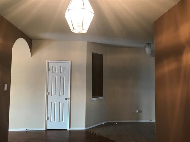 Building Photo - 1412 Danielle Creek Dr