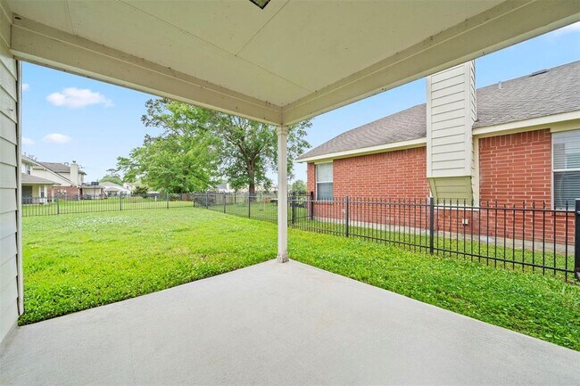 Building Photo - 3318 Forest Willow Ln