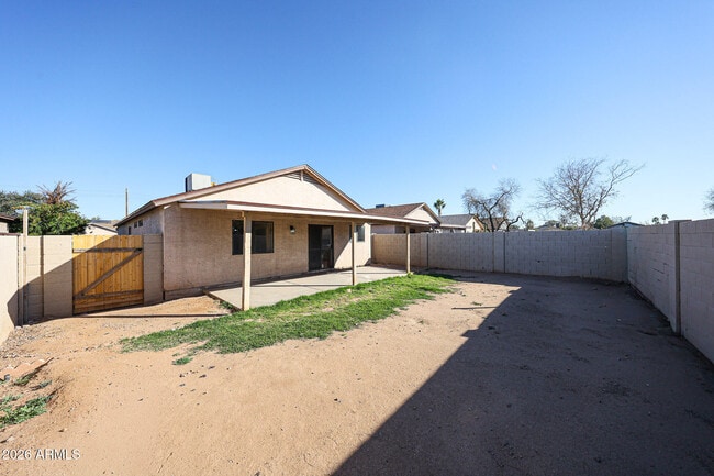 Building Photo - 8517 W College Dr