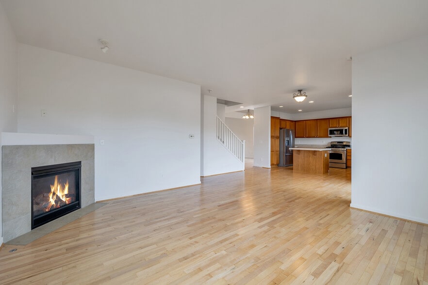 Building Photo - 5202 S 214th Way