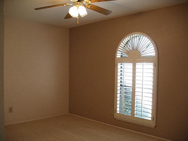 Building Photo - 410 Cambria Dr