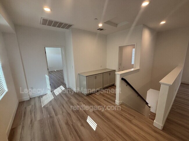 Building Photo - 3568 Troy Dalton St