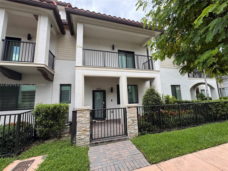 Primary Photo - 4760 NW 83rd Pky