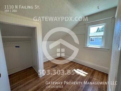 Building Photo - 1110 N Failing St