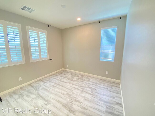 Building Photo - 3 br, 2 bath House - 10199 Knotty Skye Ave