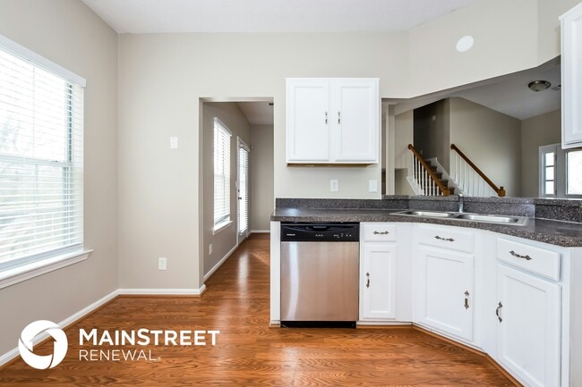 Building Photo - 6584 Planters Ct