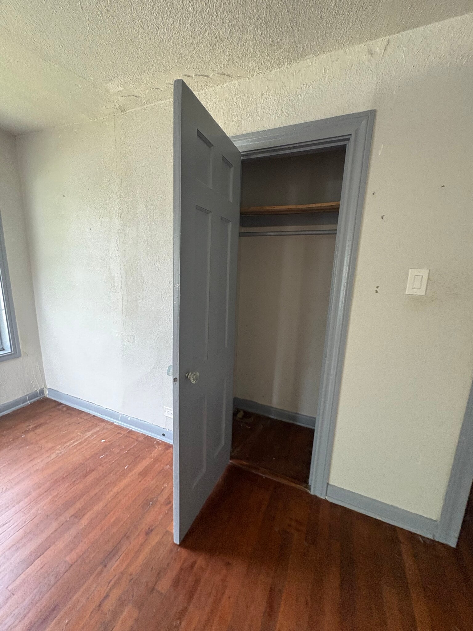 Closet - 210 Claremont Ave