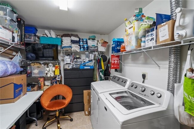 Building Photo - 1 Tupperware Dr