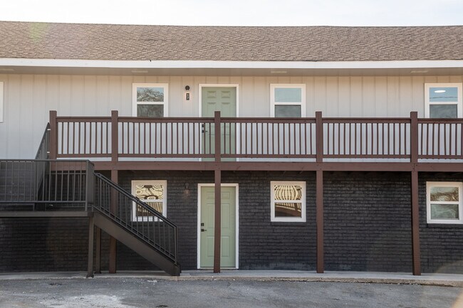 Building Photo - 650 4th St NE