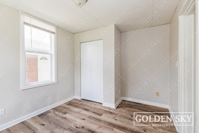 Building Photo - 1720 S Gharkey St