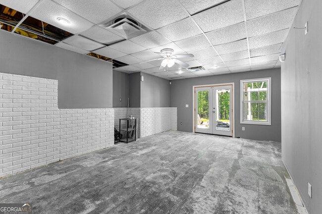 Building Photo - 821 Hood Rd