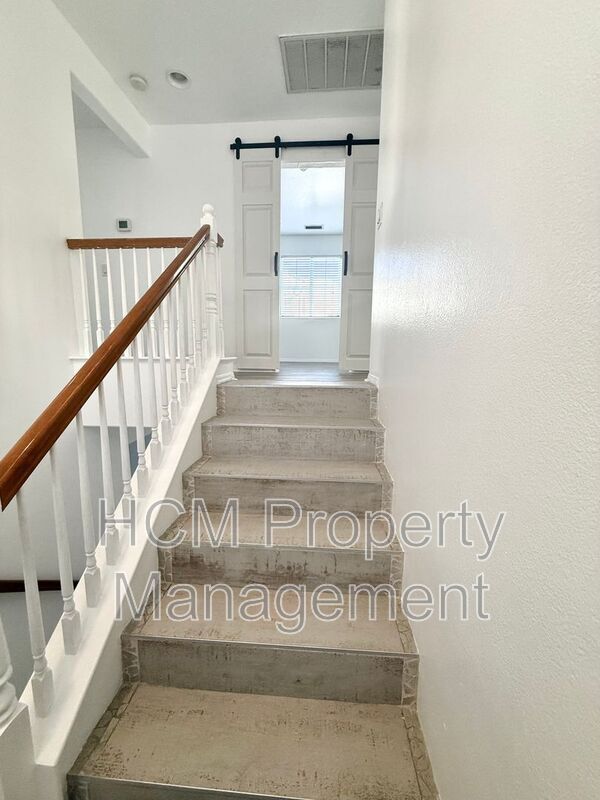 Building Photo - 28 Lansdale Ct