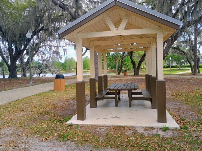 Building Photo - 14084 Bridgewater Crossings Blvd