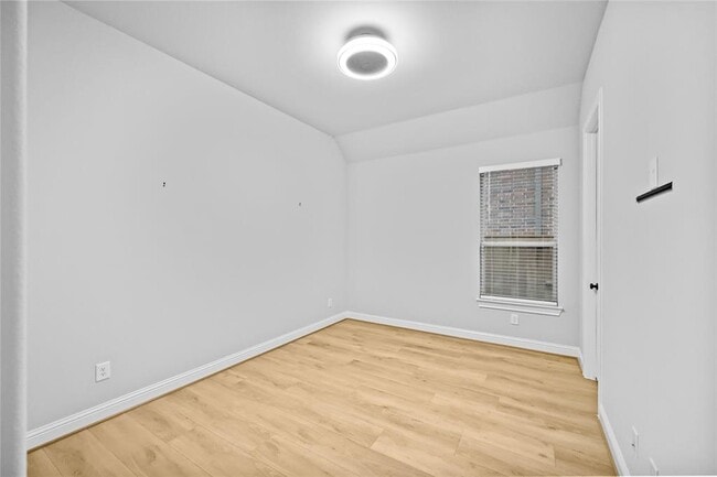 Building Photo - 28227 Cedar Peak Dr