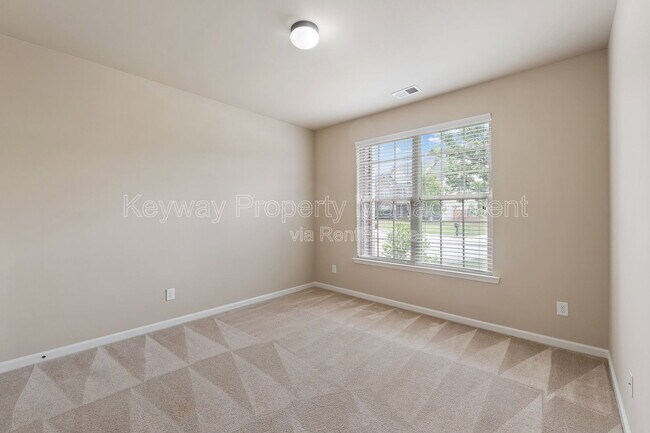 Building Photo - 6017 Reynolds Cir