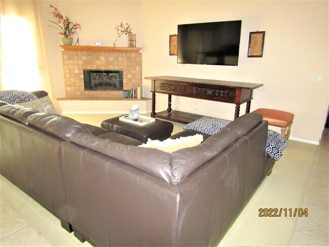 Building Photo - 82487 Bogart Dr