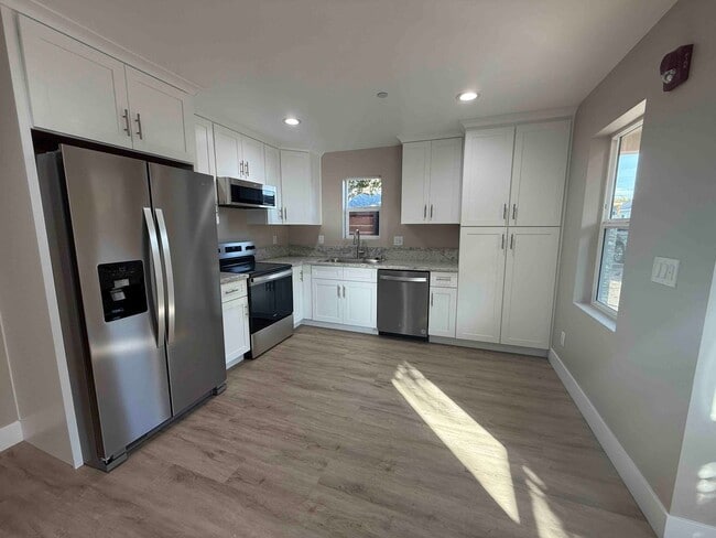 Building Photo - Brand New 1 Bedroom In Tahoe Park