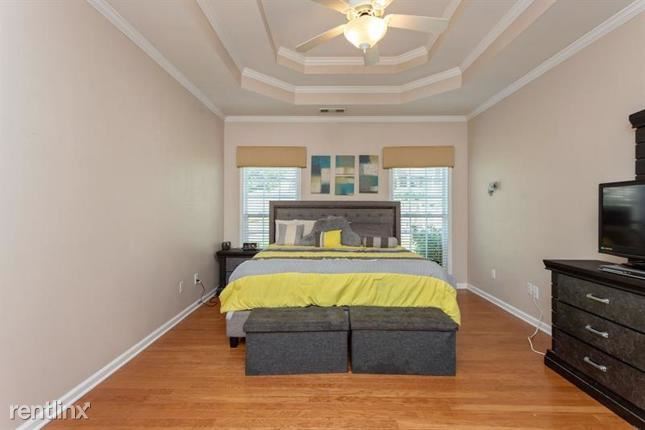 Building Photo - 4 br, 2 bath House - 554 Vintage Pointe Run