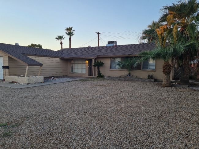 Building Photo - 4046 W Northview Ave