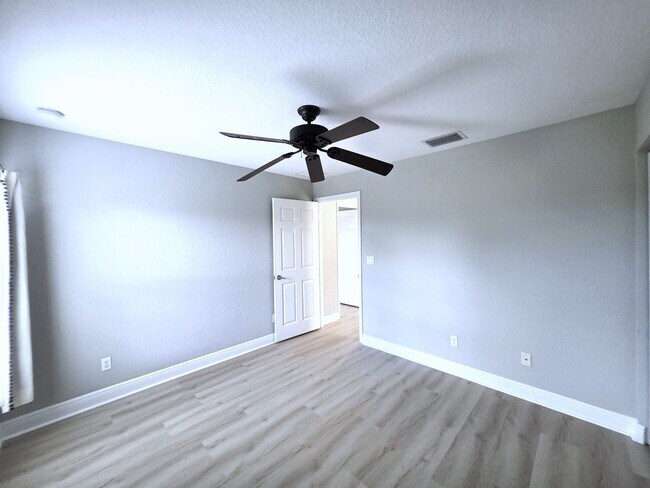 Building Photo - Vero Beach Rentals. Vero Beach Rent, LLC and Property Management Company