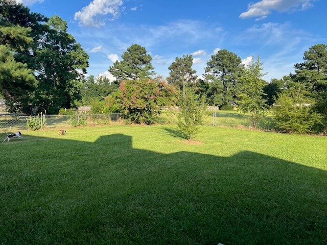 Building Photo - 705 Shannon Ridge Dr