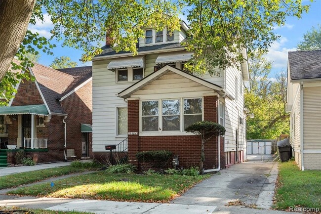 Building Photo - 15404 Normandy St