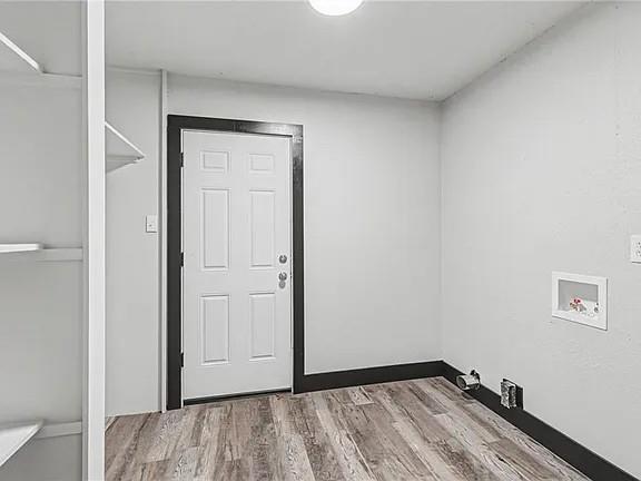 Building Photo - 2513 N Pinecliff Ct