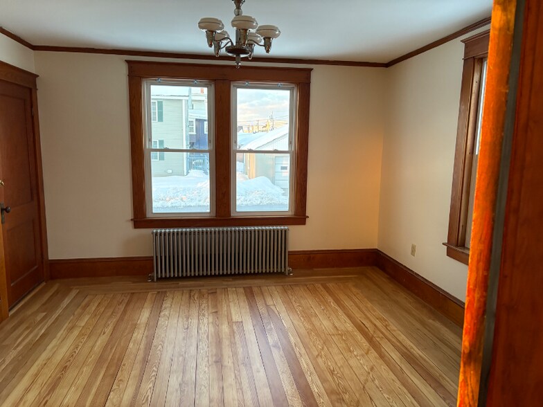 Building Photo - 210 Wayne St