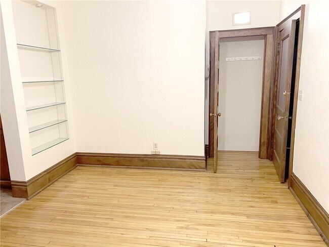 Building Photo - 1204 Harmon Pl