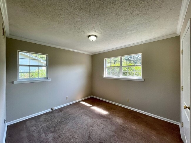 Building Photo - Unwind In Style