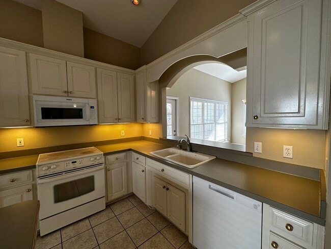 Building Photo - 4895 Heritage Park Blvd