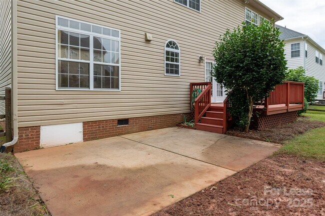 Building Photo - 11520 McGinns Trace Ct