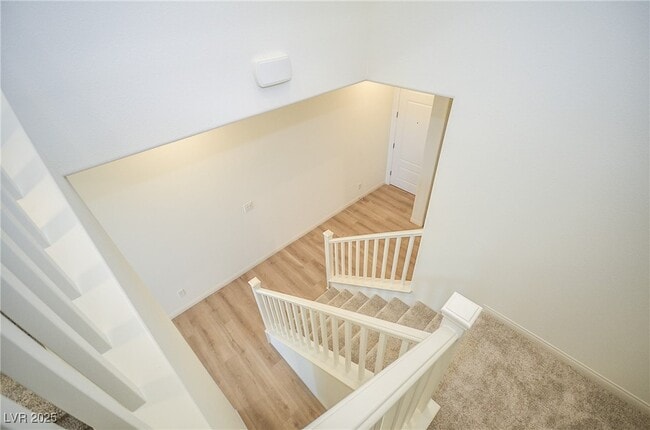 Building Photo - 552 Parkwind Ln