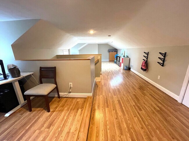 Building Photo - 368 Boylston St