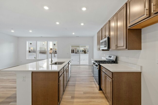 Building Photo - 16531 Golden Vly Ln