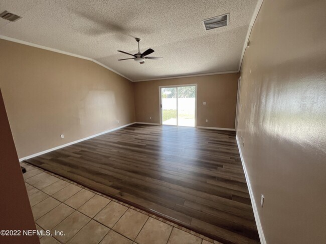 Building Photo - 3742 W Star Leaf Rd