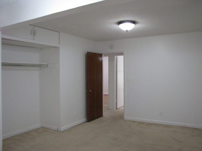 Building Photo - 307 W Delafield Ave