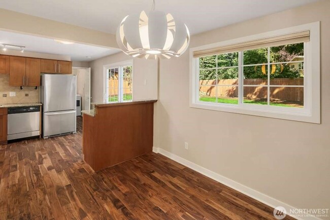 Building Photo - 4Bd/1.5Ba Kirkland House