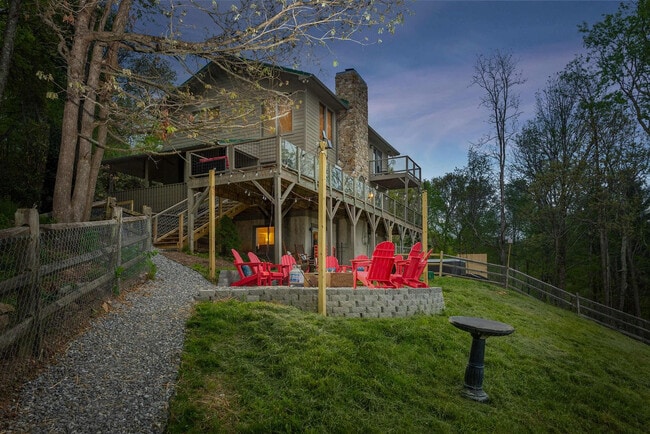 Building Photo - 36 Randall Dr