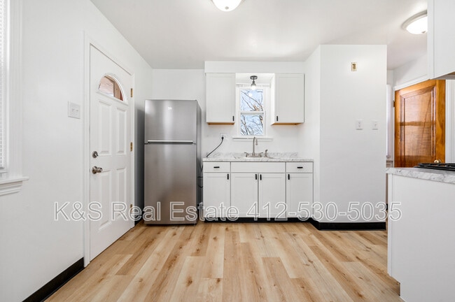 Building Photo - 209 Hurston Way