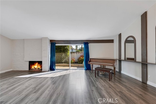 Building Photo - 4352 Park Corona