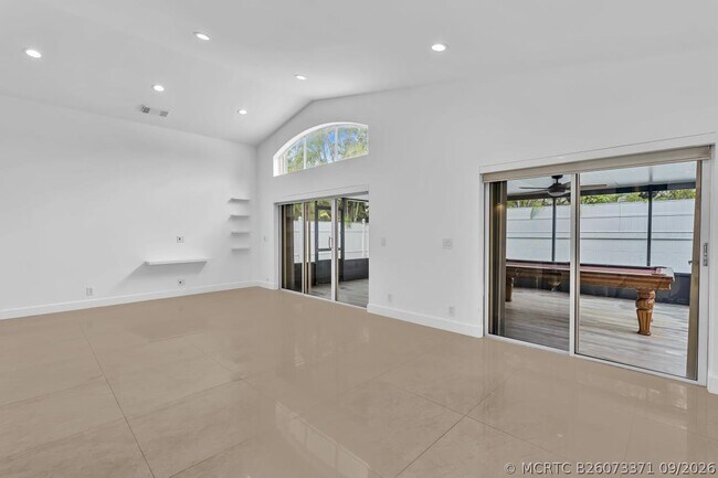 Building Photo - 3307 SW 49th St