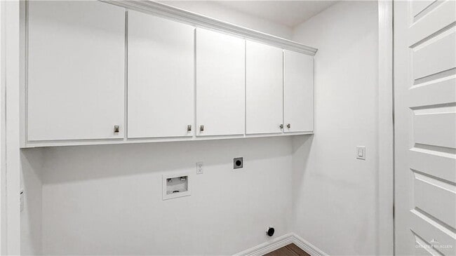 Building Photo - 40 Sebastian Dr