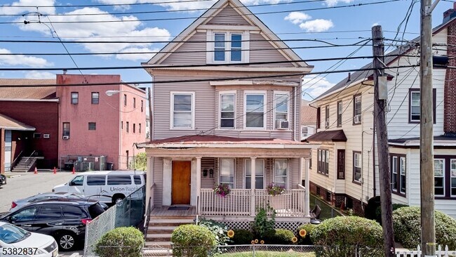 Primary Photo - 175 Madison Ave