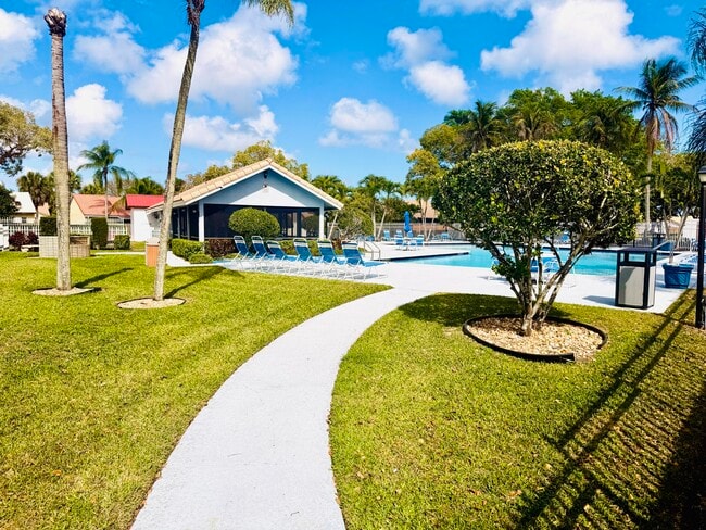 Building Photo - 9856 Watermill Cir